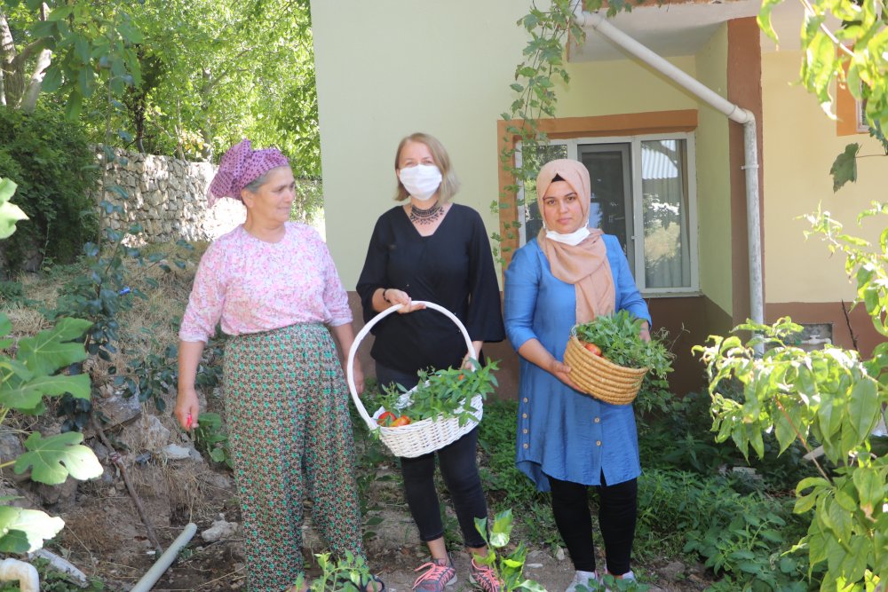 Göktepe Kadın Kooperatifi beldedeki kadınlara umut oldu!