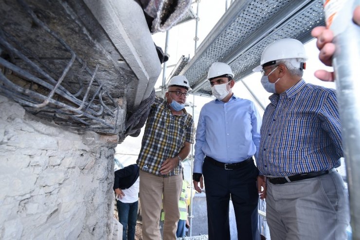 Başkan Altay Kubbe-i Hadra’daki restorasyon çalışmalarını inceledi