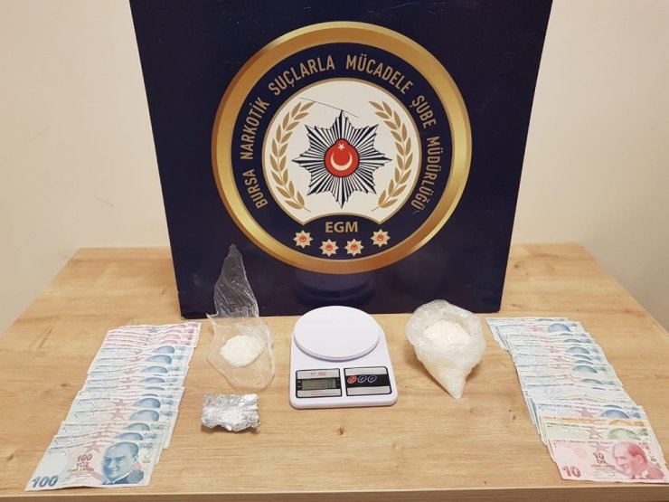 Bursa’da uyuşturucu operasyonu: 2 tutuklu, 5 gözaltı