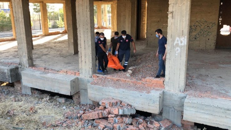 Diyarbakır’da bir inşaatta erkek cesedi bulundu