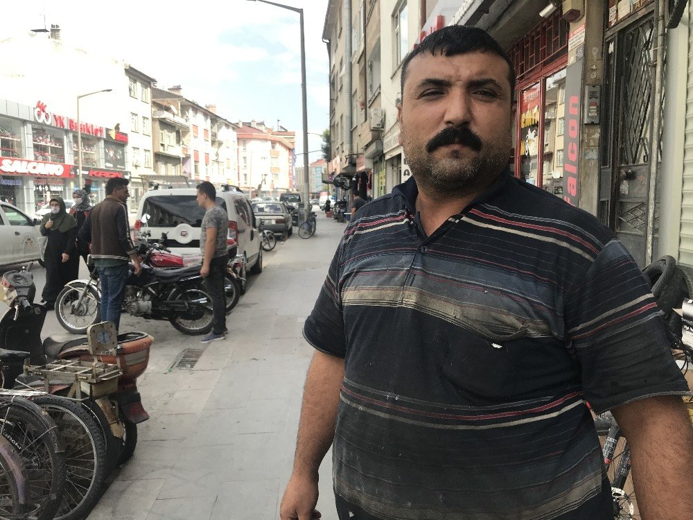 Konya'da tamirciye bırakılan elektrikli motosikleti göz göre göre çaldılar