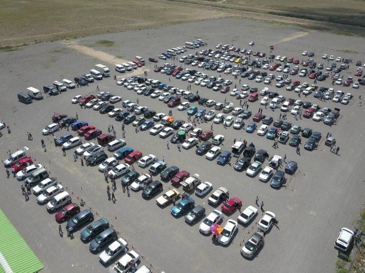 İkinci el araç piyasasının merkezi: açık oto pazar