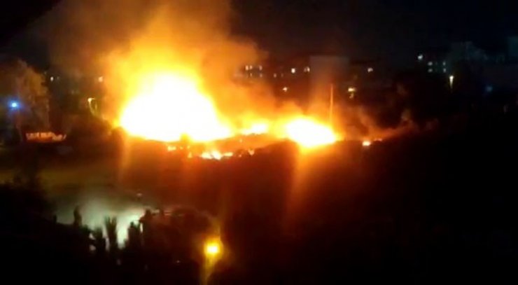 Ataşehir’de elektrik kabloları yangına neden oldu