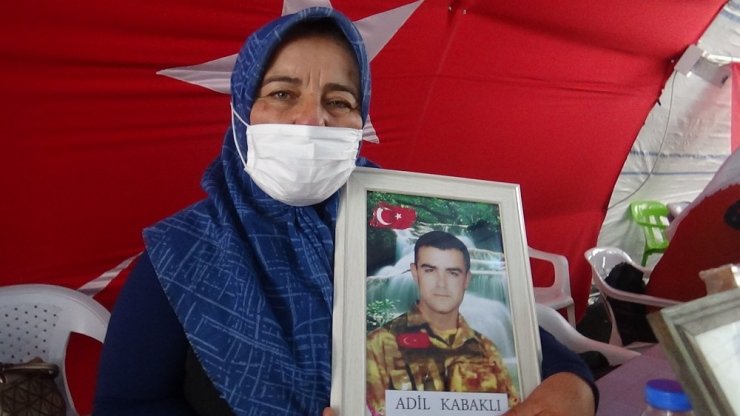 HDP önündeki ailelerin evlat nöbeti 392’inci gününde