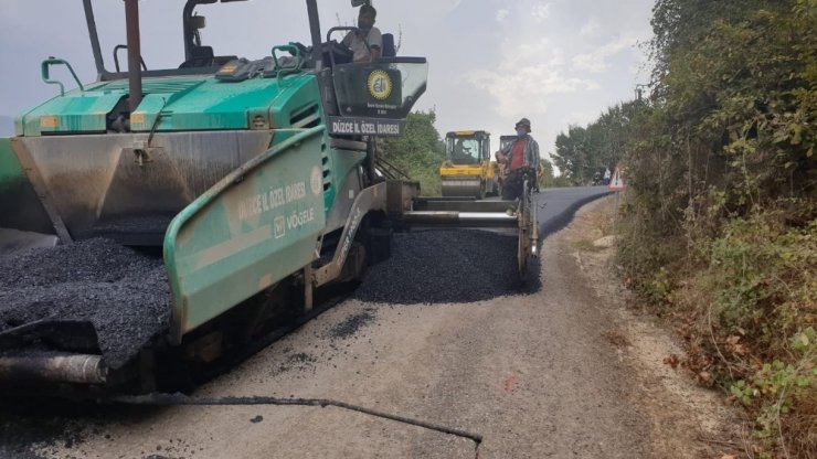Köylerde asfalt çalışmaları hızlandı