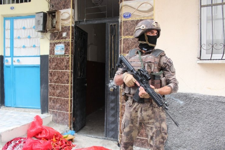 Gaziantep’te 950 polisle ’Narko-Asayiş Operasyonu’ başlatıldı