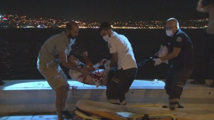 İzmir’de çıkan kavgada iki kardeş bıçaklandı