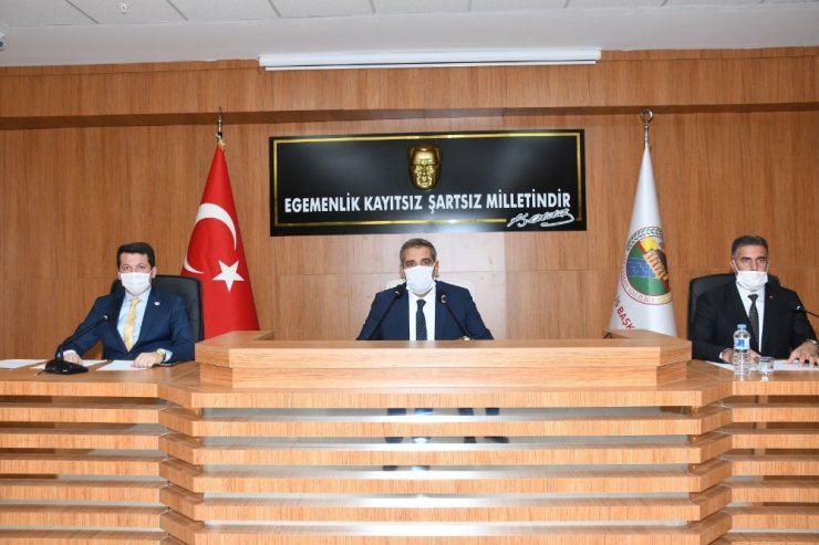 Vali Çuhadar il genel meclisi toplantısına katıldı
