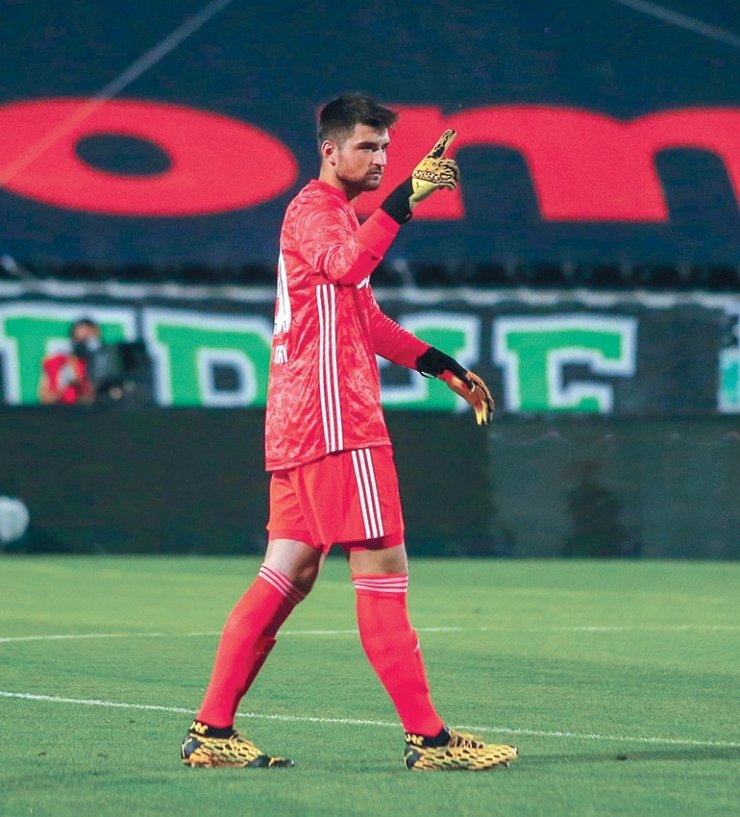 Ersin Destanoğlu: "Beşiktaş’ta uzun yıllar oynamak istiyorum"