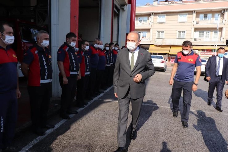 Başkan Özlü itfaiyecileri yalnız bırakmadı