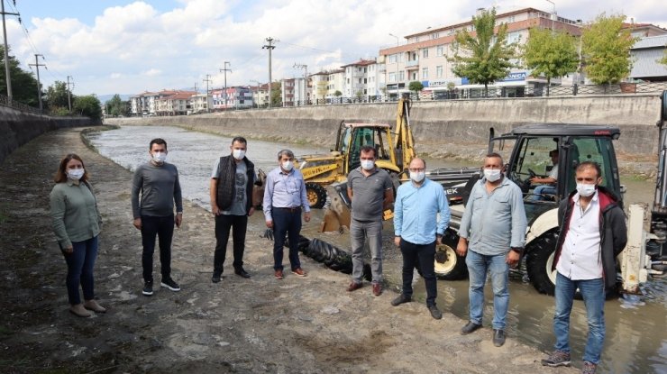 Asar deresinde sürekli temizlik yapılacak