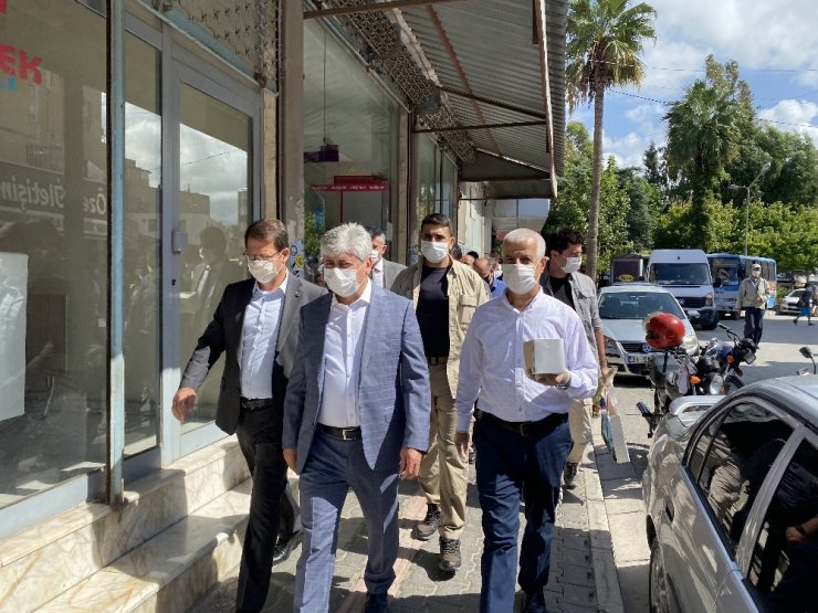 Hatay Valisi Doğan’dan Samandağ’da korona denetimi