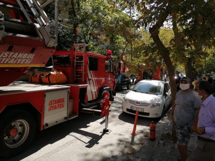 Kadıköy’de yangın paniği