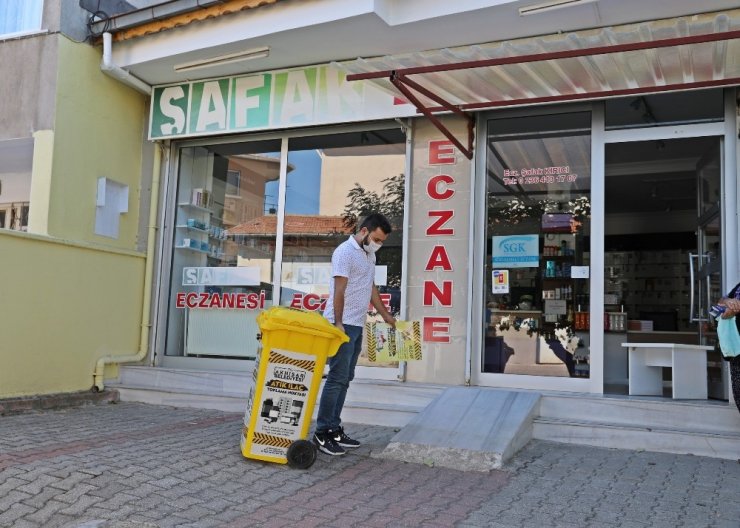 Akhisar’da atık ilaçlar artık doğayı kirletmeyecek
