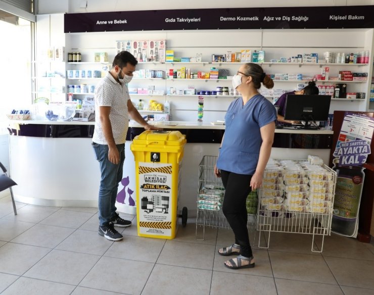 Akhisar’da atık ilaçlar artık doğayı kirletmeyecek