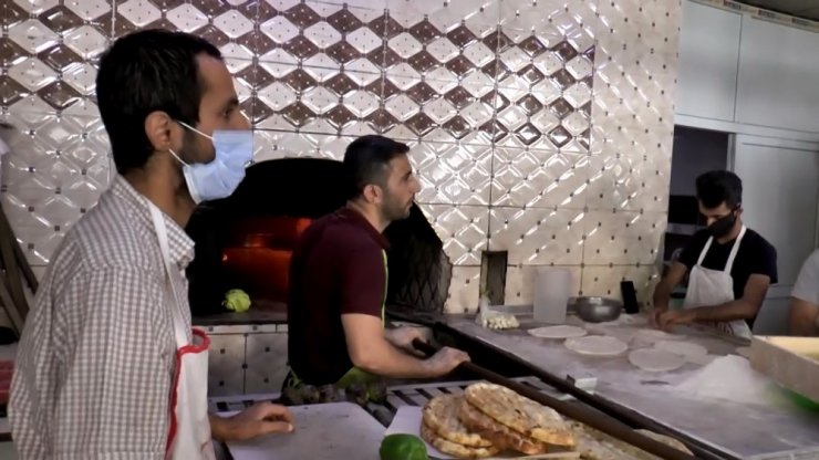 Vali ile fırıncının ilginç ’maske’ diyalogu