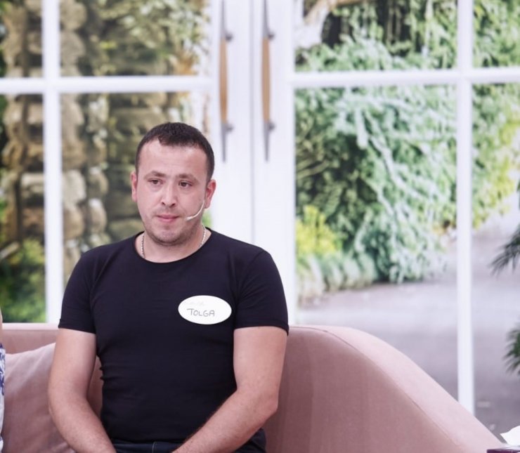 Aylardır kayıp olan kadın Esra Erol’da programında bulundu