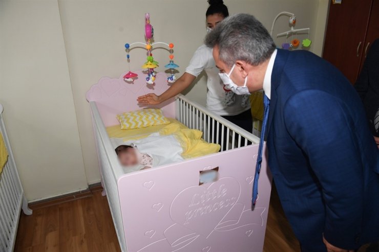 Vali Elban: "Çocuklarımız geleceğimiz"