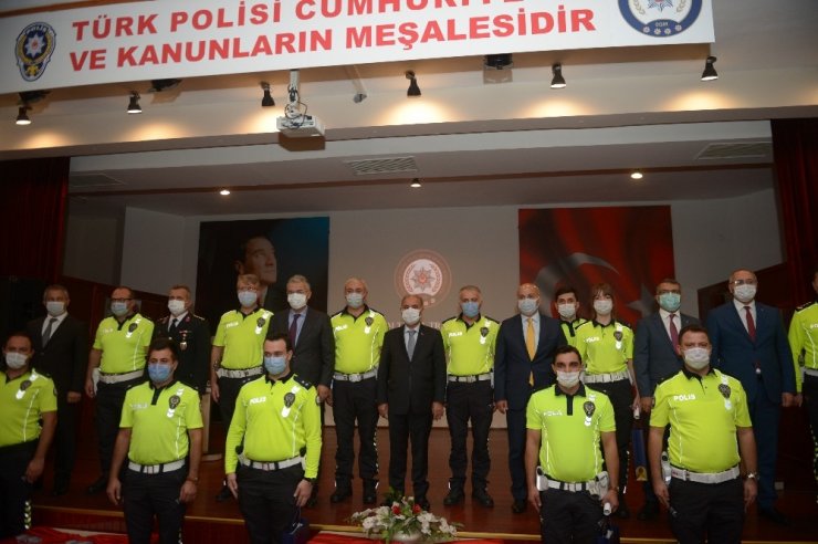 Trafik kazaları ve ölümleri yüzde 50 azaltma hedefine ulaştık