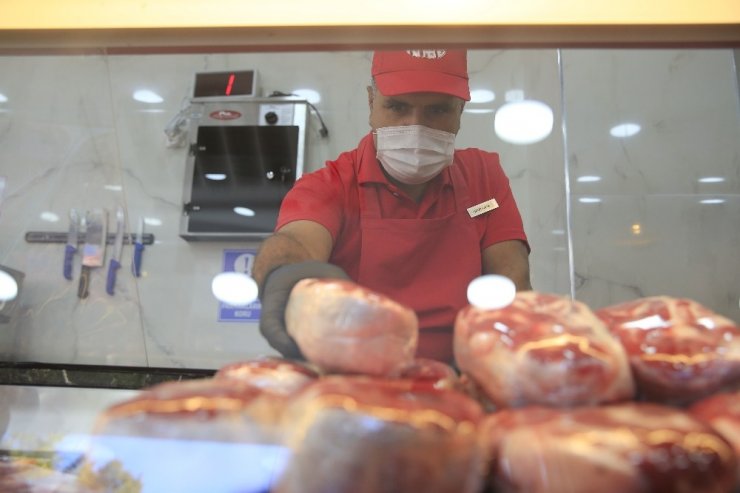 Halk Et’in dördüncü mağazası Serik’te hizmete açıldı