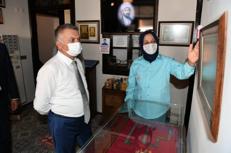 Vali Yazıcı, Abdal Musa Türbesini ziyaret etti