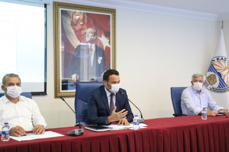 Kaş Belediye Başkanı Ulutaş: " Her zaman barıştan huzurdan yanayız"