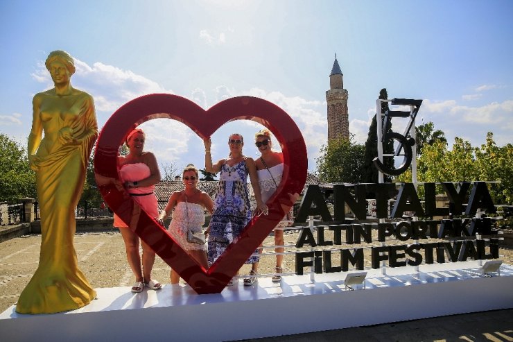 Altın Portakal’ın kalpli platformları büyük ilgi görüyor