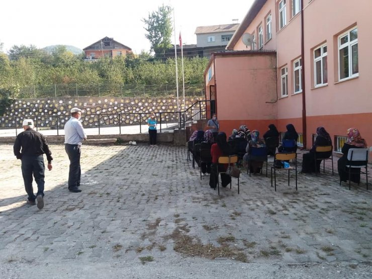 Yığılca’da köylü kadınlara eğitim verildi