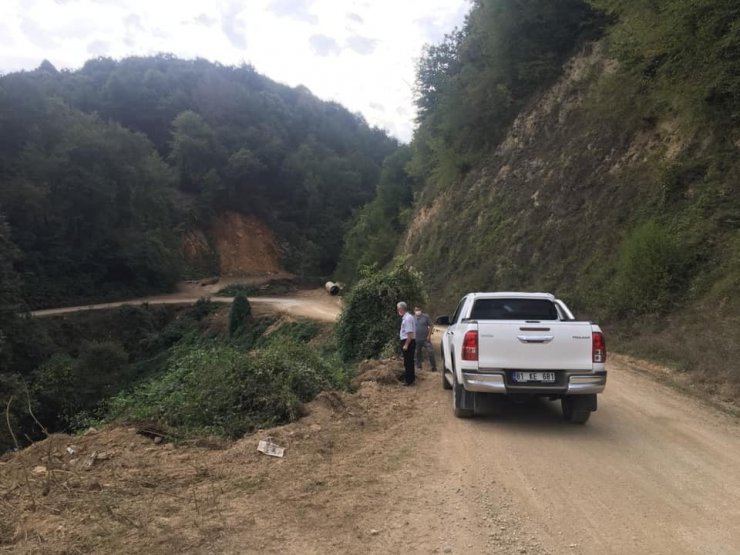 Akçakoca’da köylerinde asfalt yol çalışması sürüyor