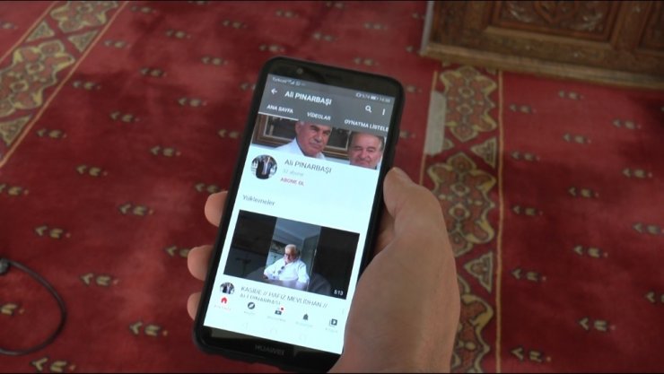 İnternet çağını yakalayan emekli imam