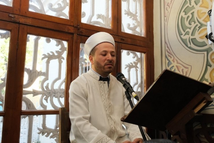 Padişah türbelerinde Kur’an tilâveti