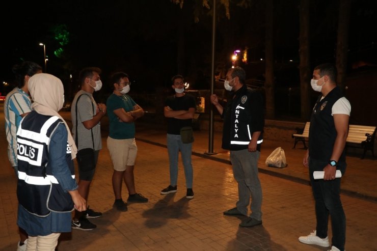 Antalya’da 4 bin personel ile 2 bin 322 umuma açık işletme denetlendi