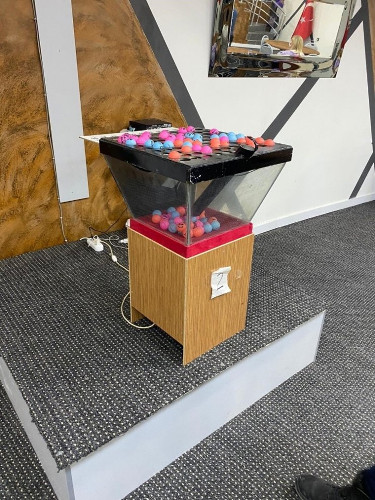 İzmir’de kumar operasyonunda 123 kişiye 171 bin lira ceza