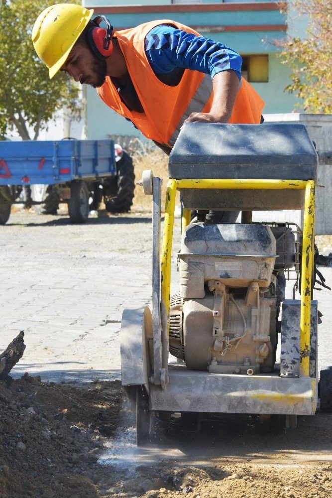 Yeni Şakran’da doğalgaz çalışmaları tam gaz