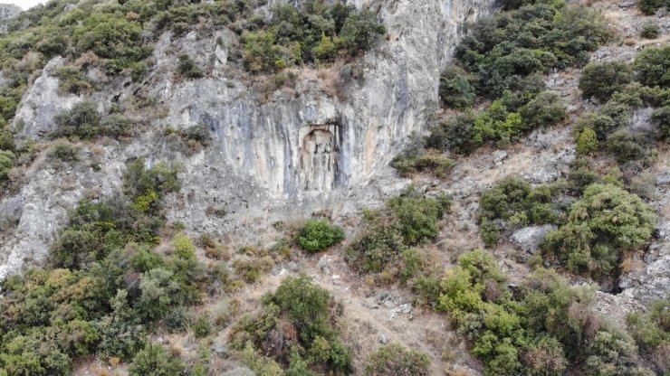 Manisa’nın 3 bin yıllık mitolojik mirası yok oluyor