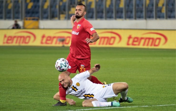 Süper Lig: MKE Ankaragücü: 0 - Kayserispor: 1 (İlk yarı)