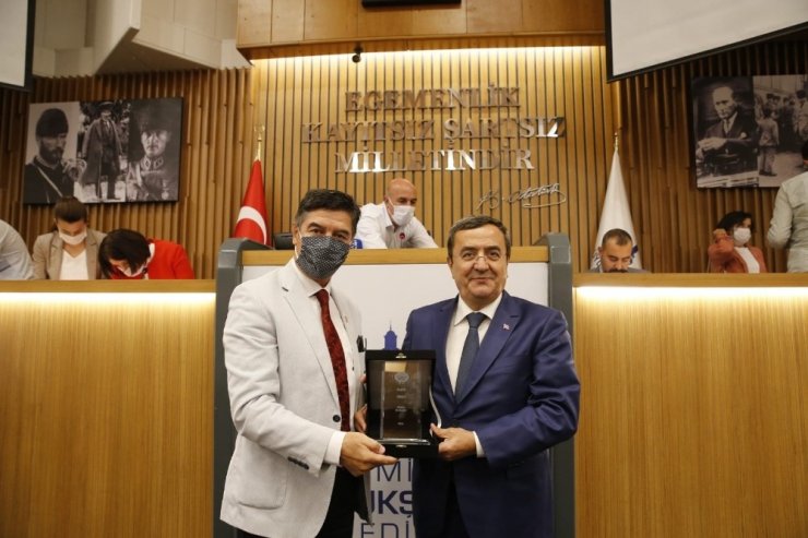 Konak’ta kentsel dönüşüm ve tarihe saygı meclisi