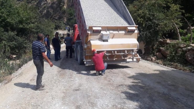 Elvan, Mersin-Adana-Gaziantep Hızlı Tren Hattının ihalesinin yapıldığını açıkladı