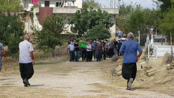 Katledilen Tuğba’nın annesinin feryatları yürekleri dağladı