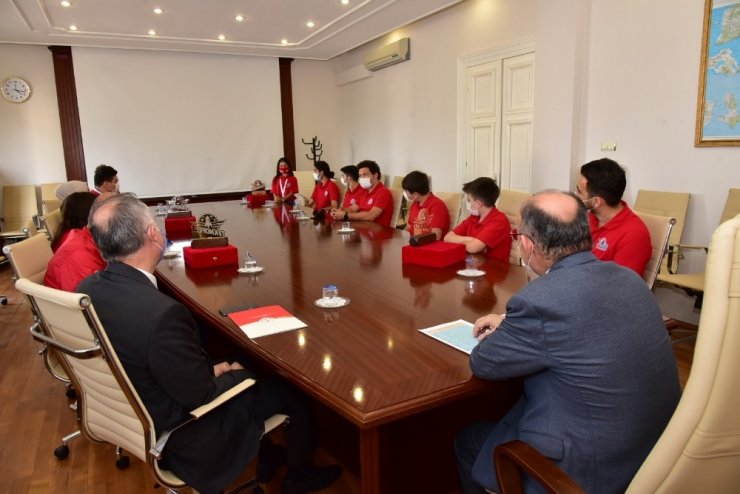 Teknofest 2020’de başarılı olan öğrenciler ödüllendirildi