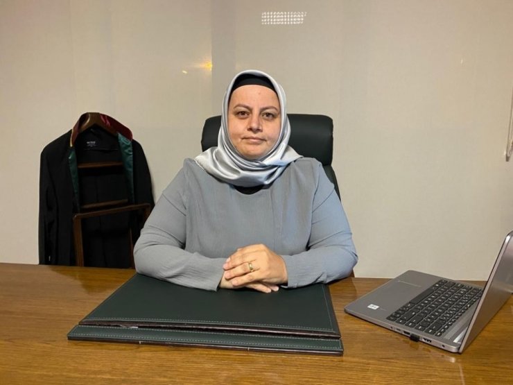 Başörtülü Baro Başkanı Gönül Yıldız: “İnancımızla yapmak istediğimiz meslek arasında sıkıştırıldık”