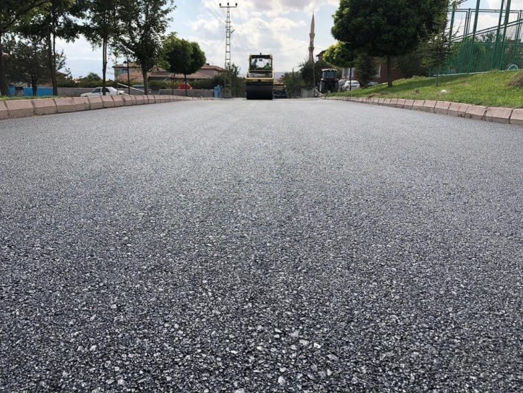 Yeşilhisar’da sıcak asfalt çalışmaları başladı