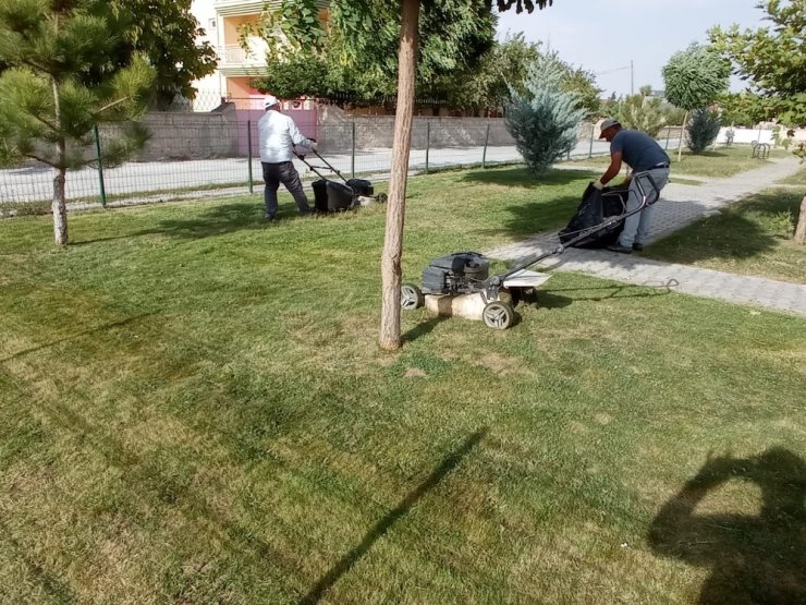 Emirdağ Belediyesi sonbahar çalışmalarına başladı