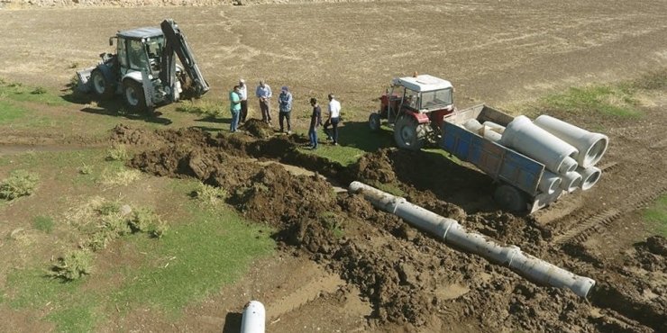 Araban Belediyesi arazi yollarındaki çalışmalarını sürdürüyor