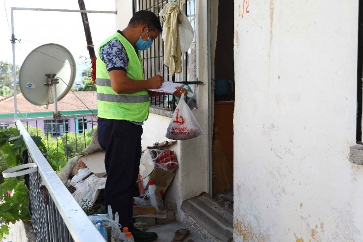 Bayraklı’da 2 bin 648 aileye gıda yardımı