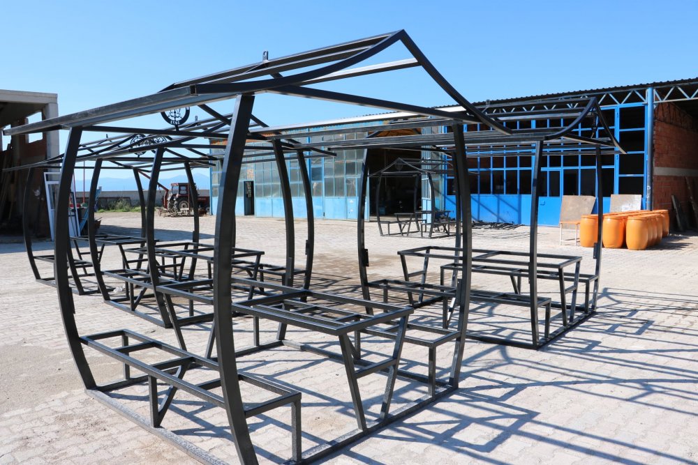 Beyşehir Belediyesi atölyesi harıl harıl çalışıyor