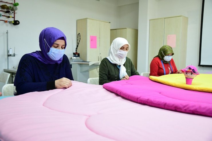 Aile Merkezlerinden renkli dokunuş