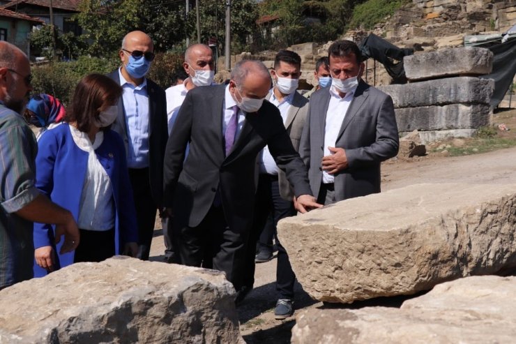 Düzce İl Genel Meclisi Antik Kentte incelemelerde bulundu