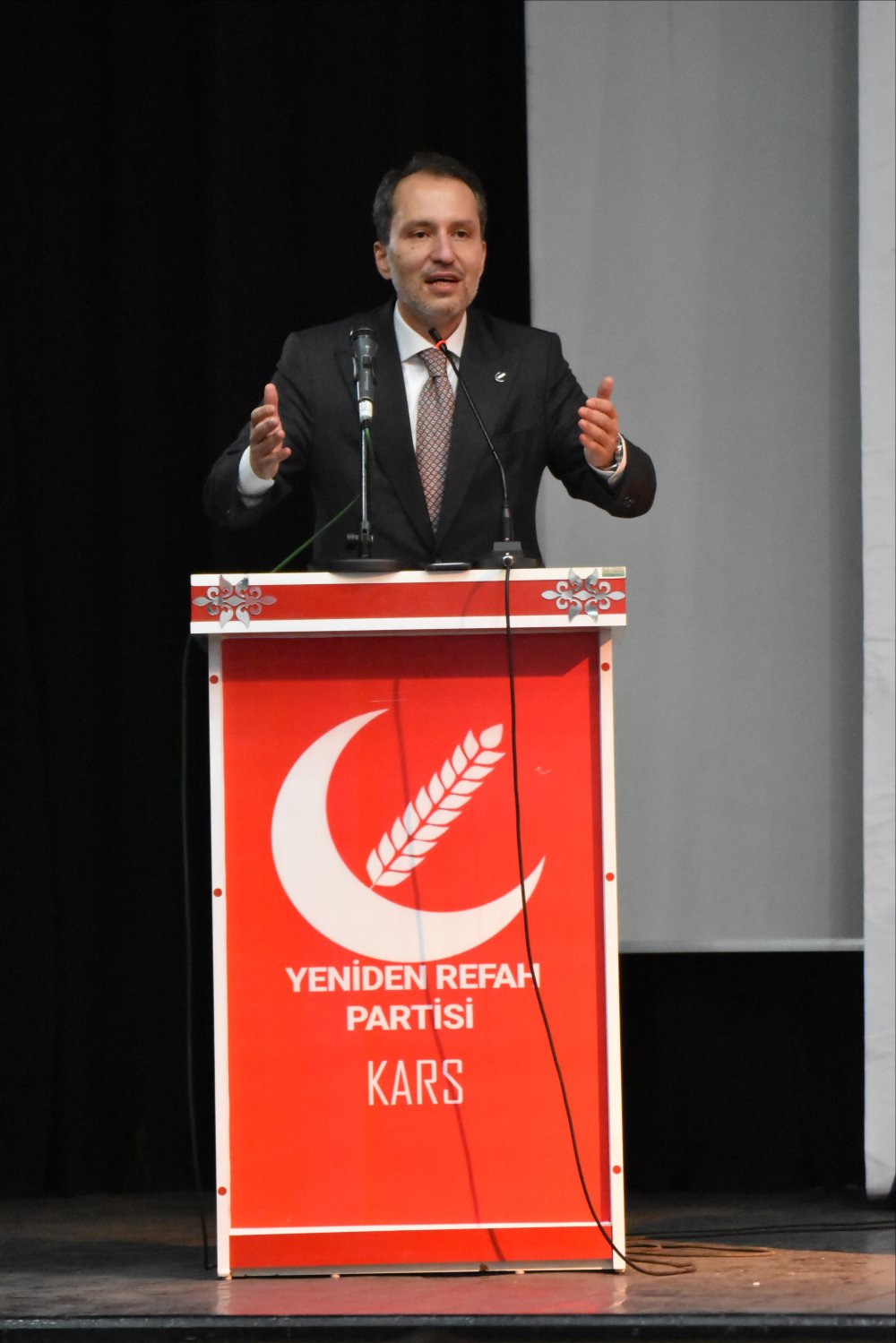 Fatih Erbakan: Yeniden Refah Partisi'ne 'FETÖ ile terör ile iş birliği yapıyor' demeleri imkansız