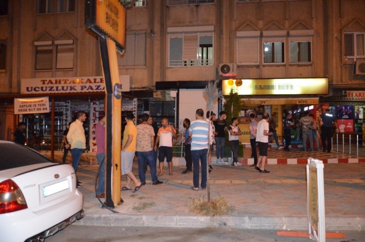 Büfe sahibi, iş yerinin önünde silahlı saldırı sonucu öldürüldü